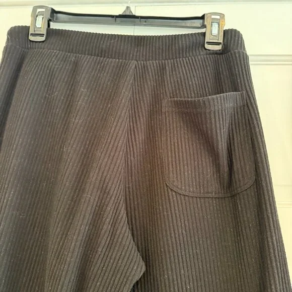 Ribbed Black Women's Alo Sweatsuit, M - Picture 2 of 6